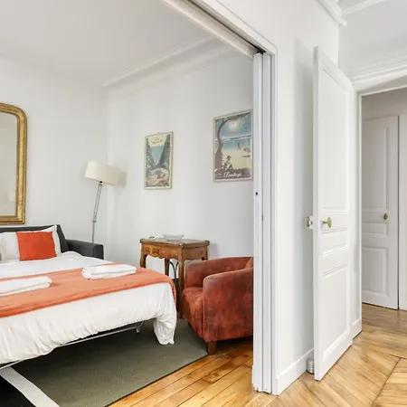 Perfect T2 At The Foot Of The Eiffel Tower-Paris 7 Apartment Exterior photo